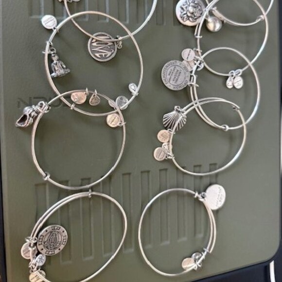 Set of 10 ALEX AND ANI Bracelets bangles- silver, various designs - Picture 7 of 7